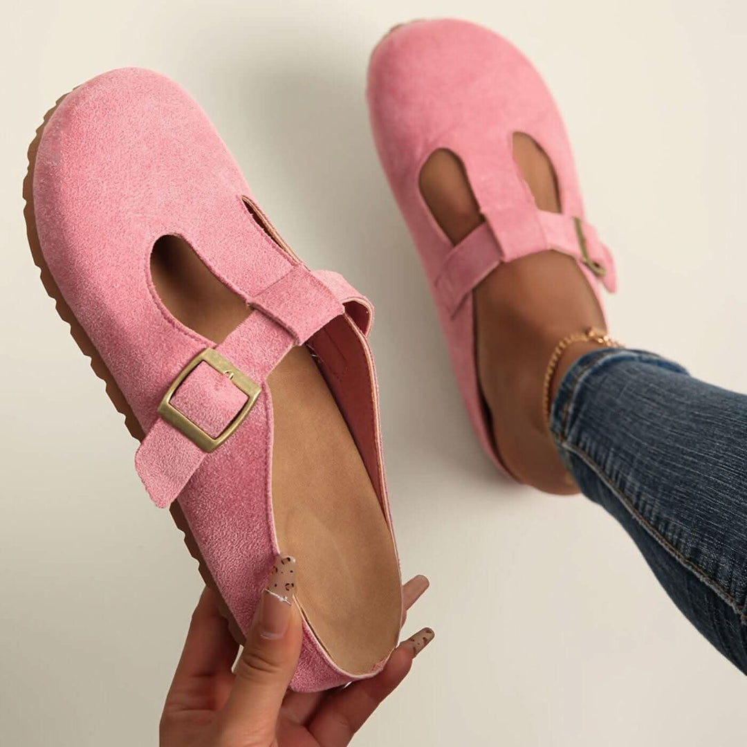 CLARA | STREAMLINED COMFORT CLOGS