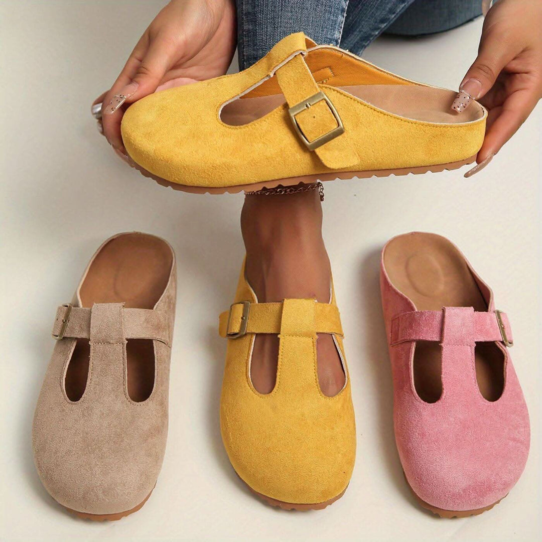 CLARA | STREAMLINED COMFORT CLOGS