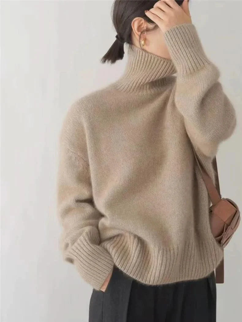 ISABELLA | CASHMERE HIGH-NECK SWEATER