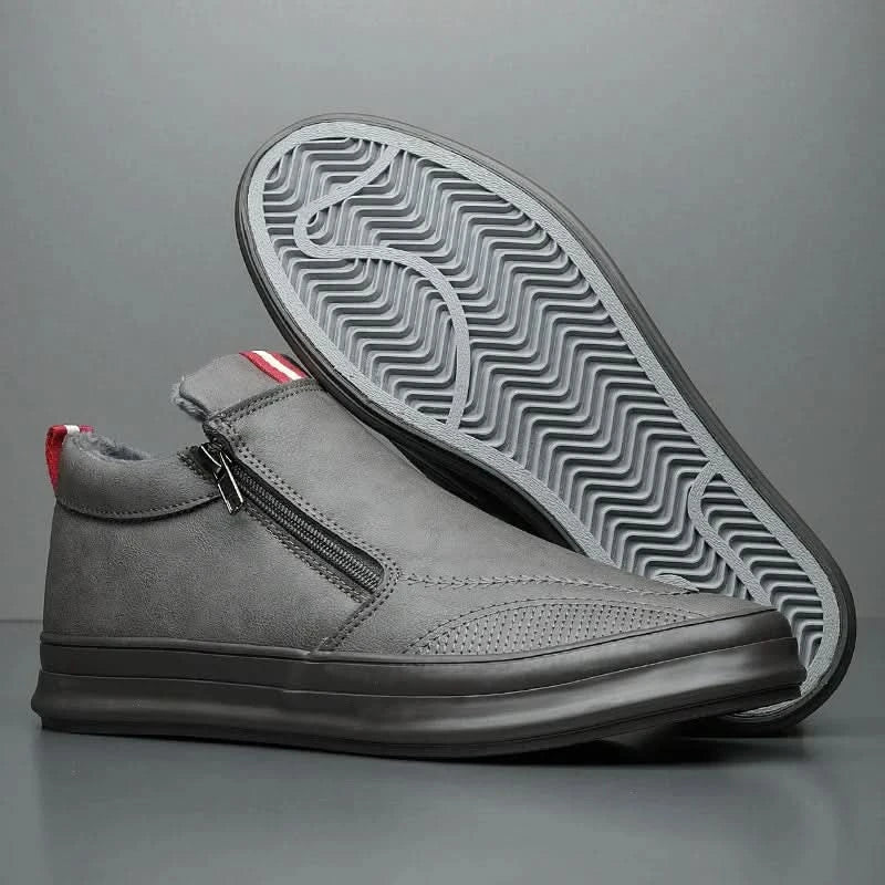 BROOKS | LEATHER SNEAKERS