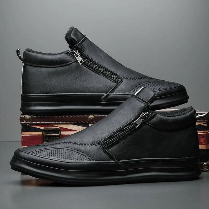 BROOKS | LEATHER SNEAKERS