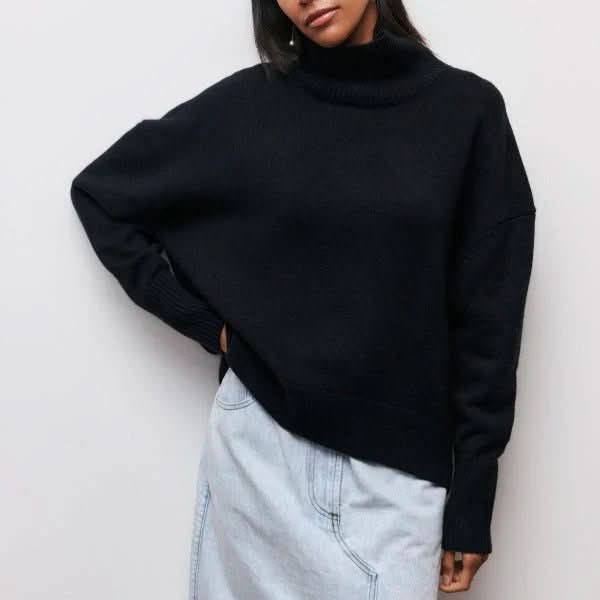 ARIA | OVERSIZED TURTLENECK SWEATER